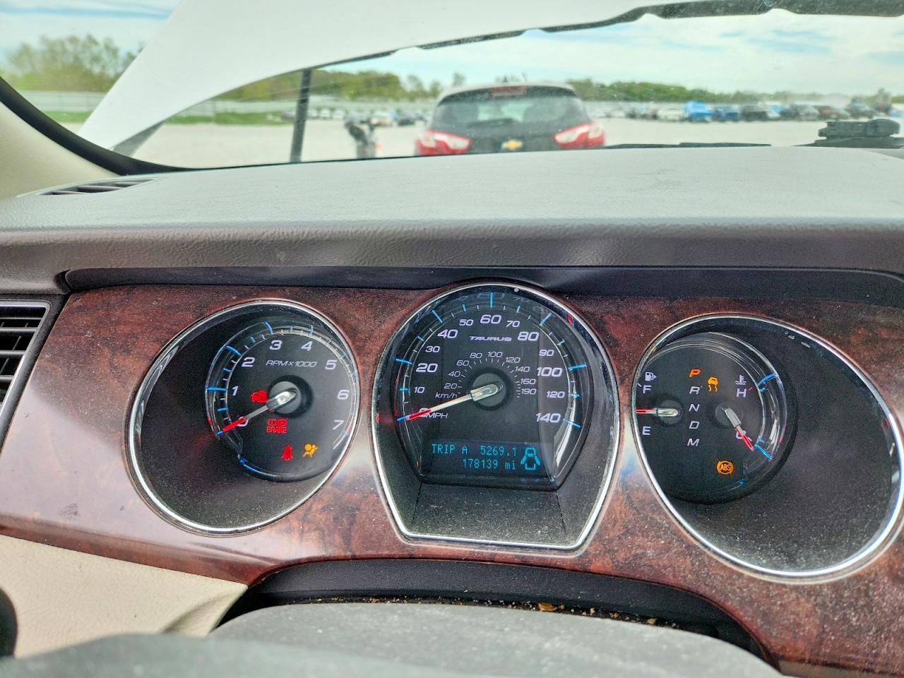 Ford Taurus Limited