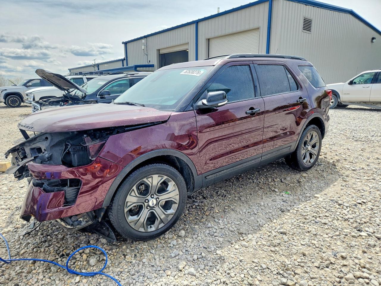 Salvage Ford Explorer Image