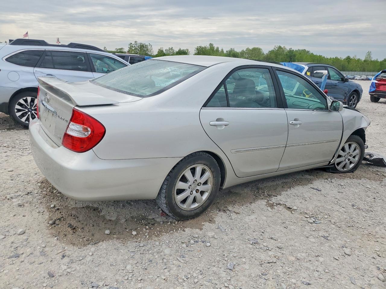 Toyota Camry Xle V6