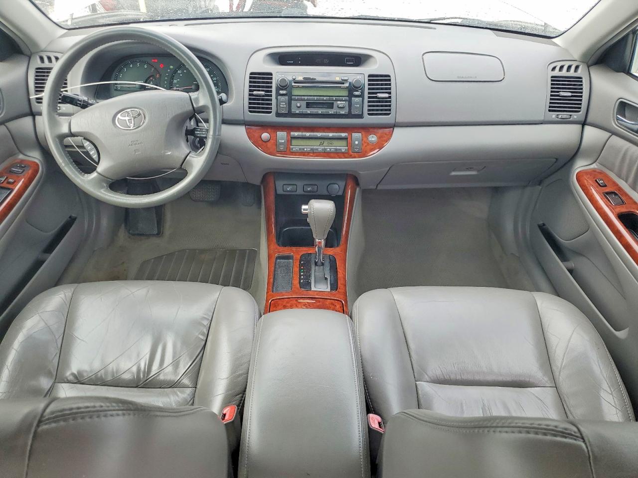 Toyota Camry Xle V6
