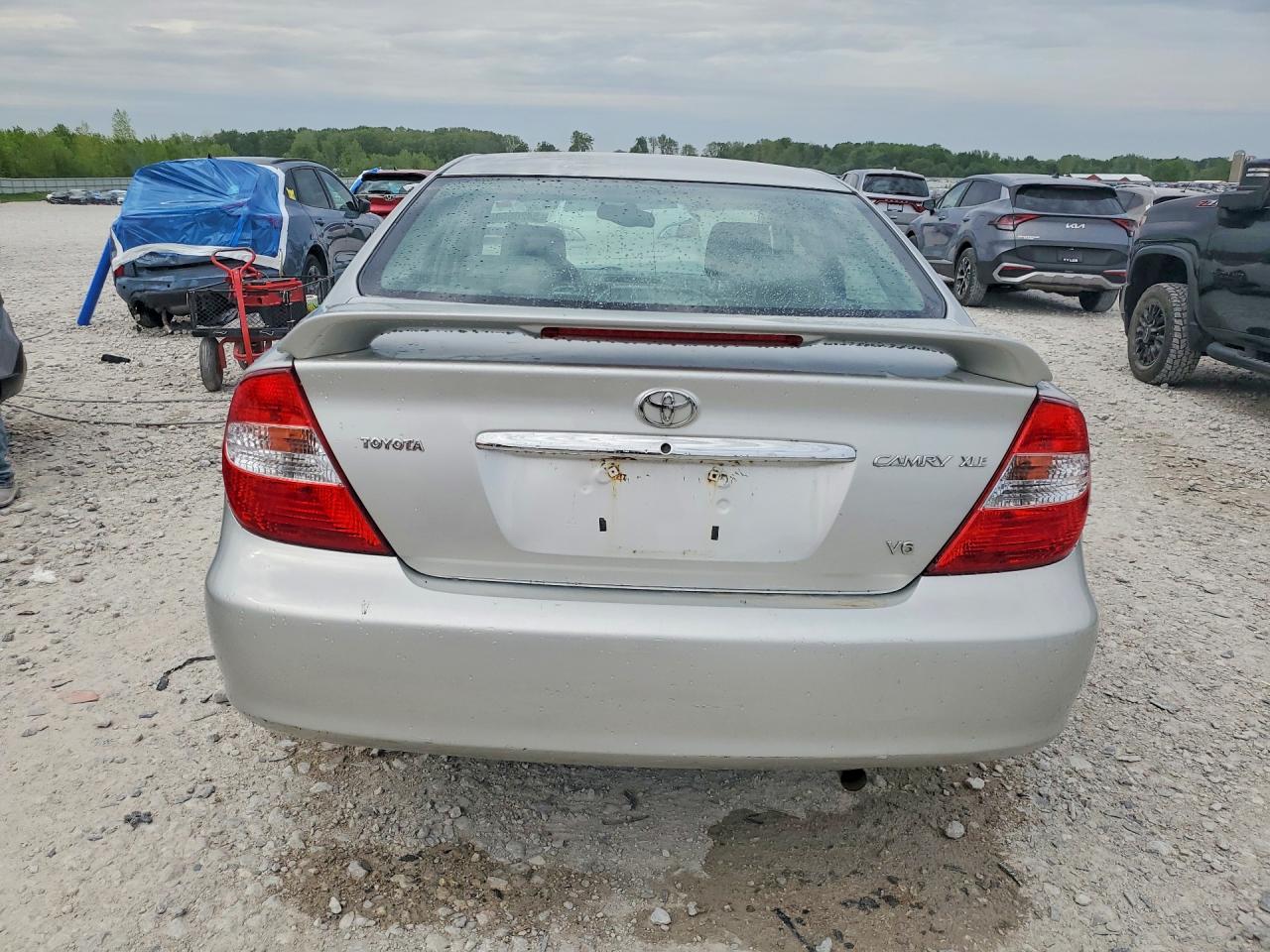 Toyota Camry Xle V6