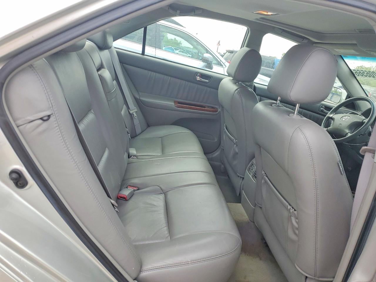 Toyota Camry Xle V6