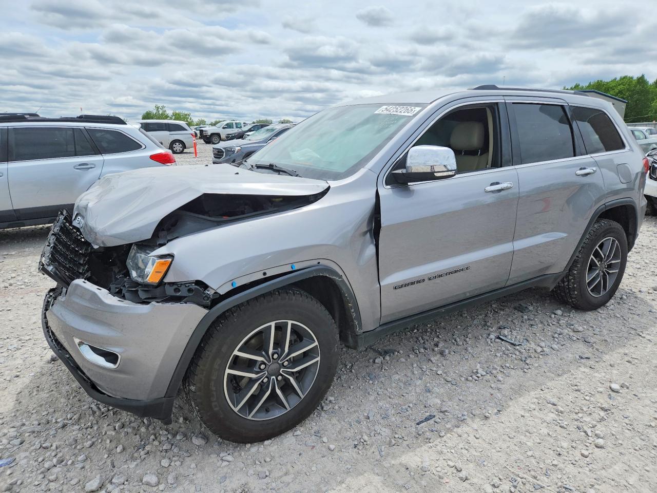 Salvage Jeep Cherokee Image