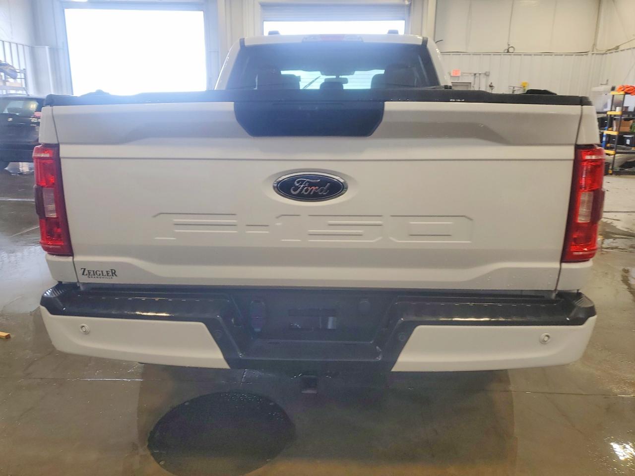 Ford F-150 Super Cab