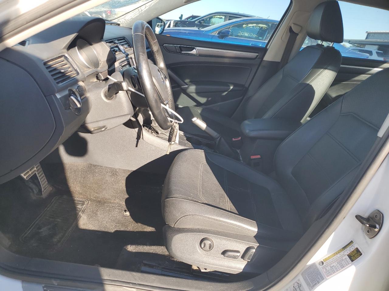 Volkswagen Passat R-line