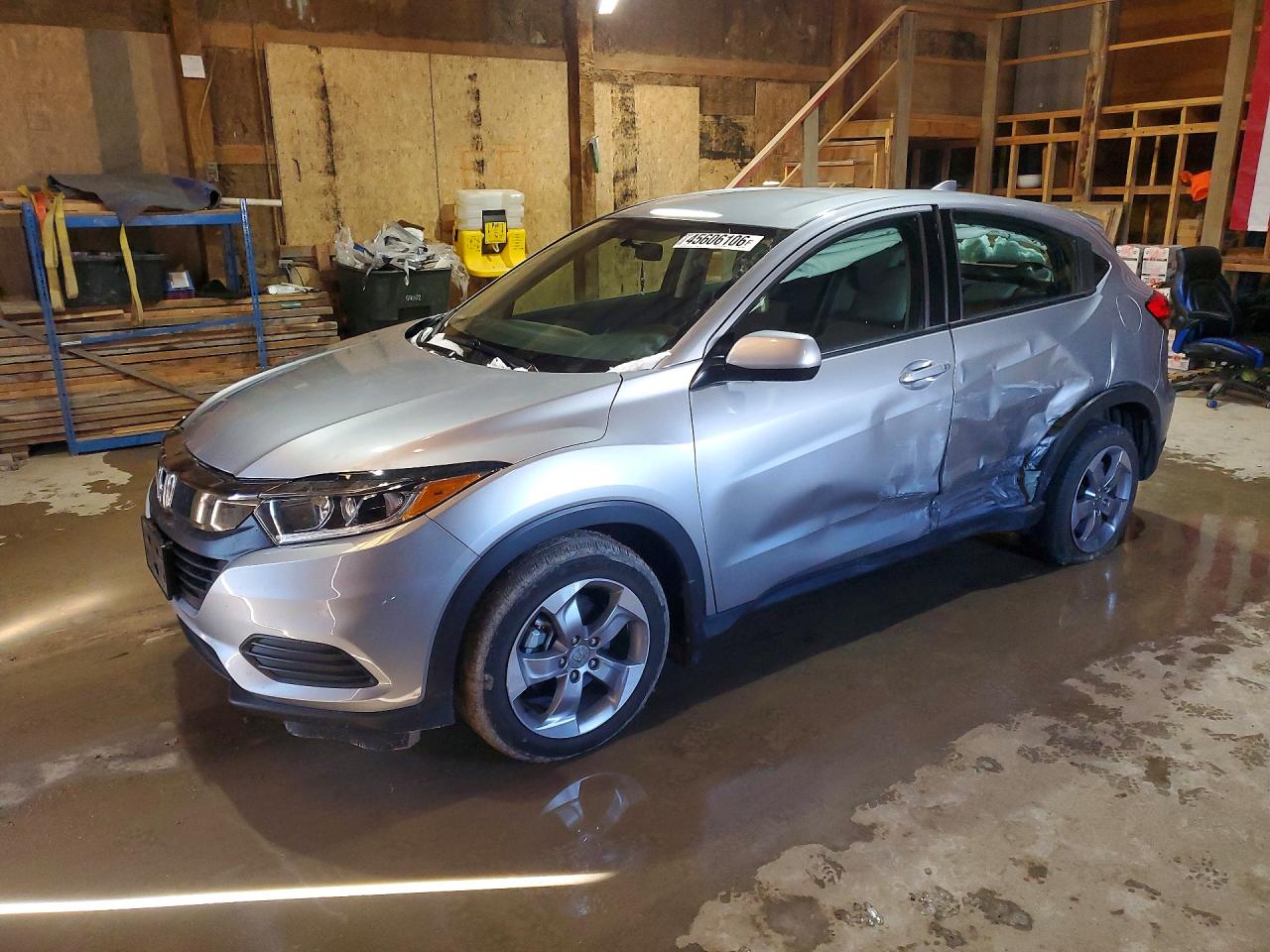 Salvage Honda HR-V Image