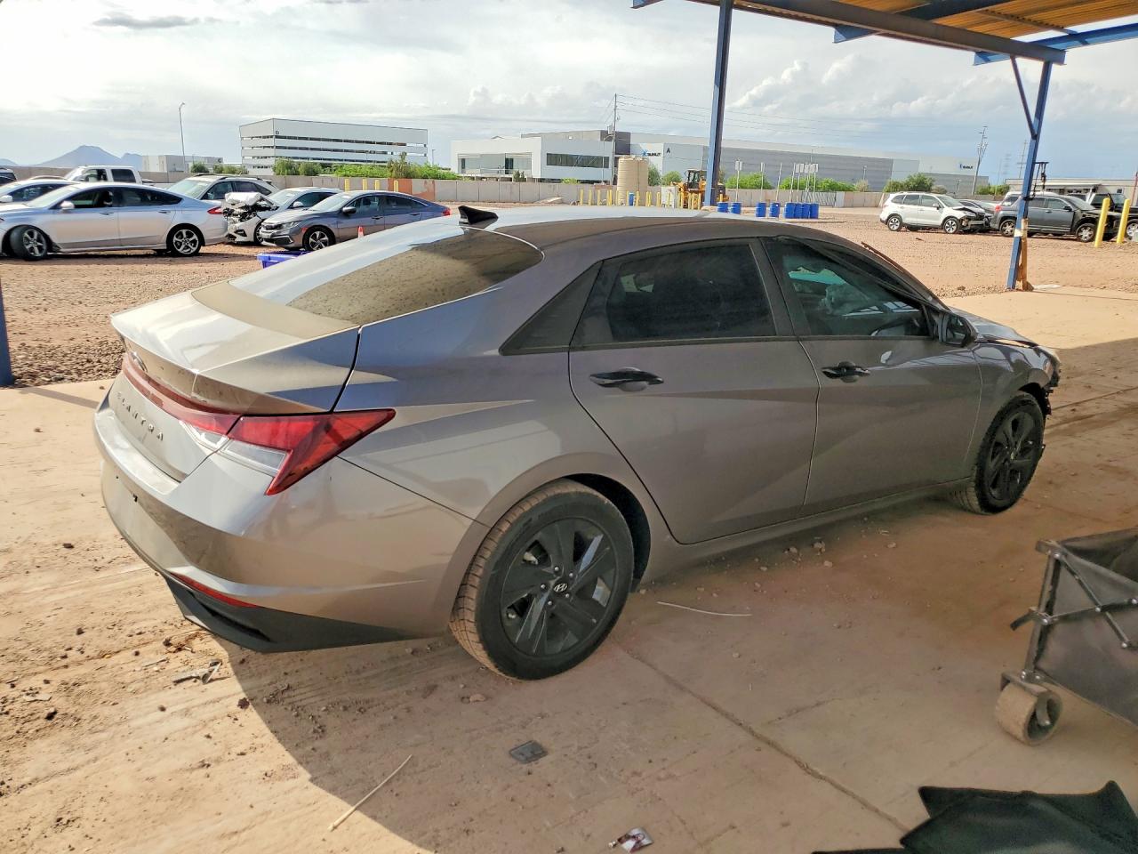 Hyundai ELANTRA Sel