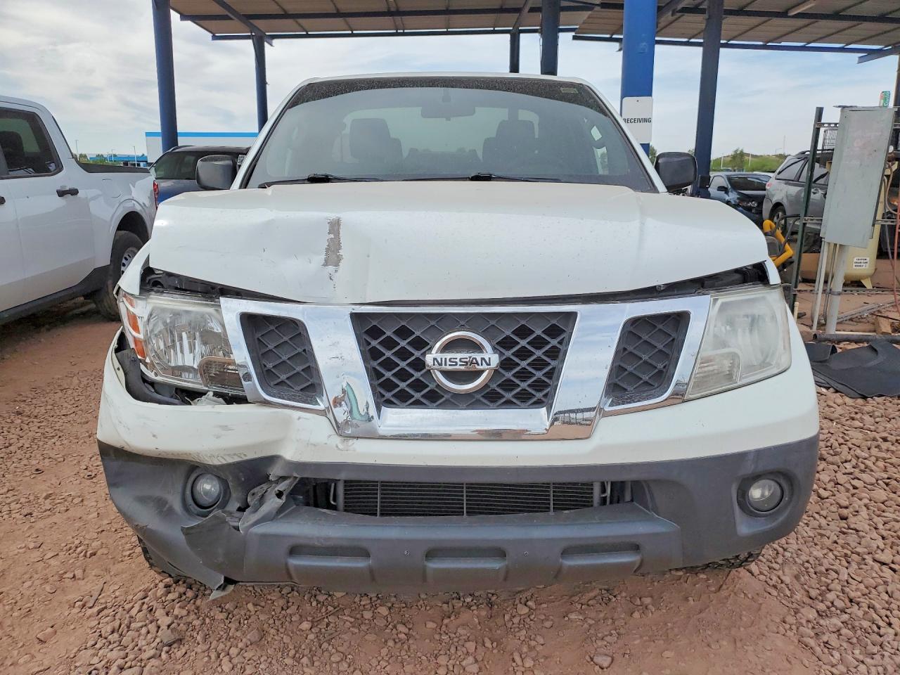 Nissan Frontier S
