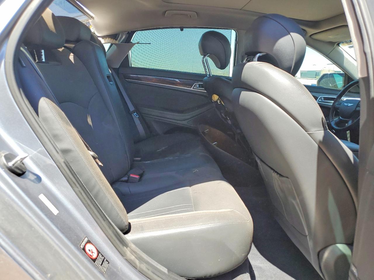 Hyundai Genesis 3.8l