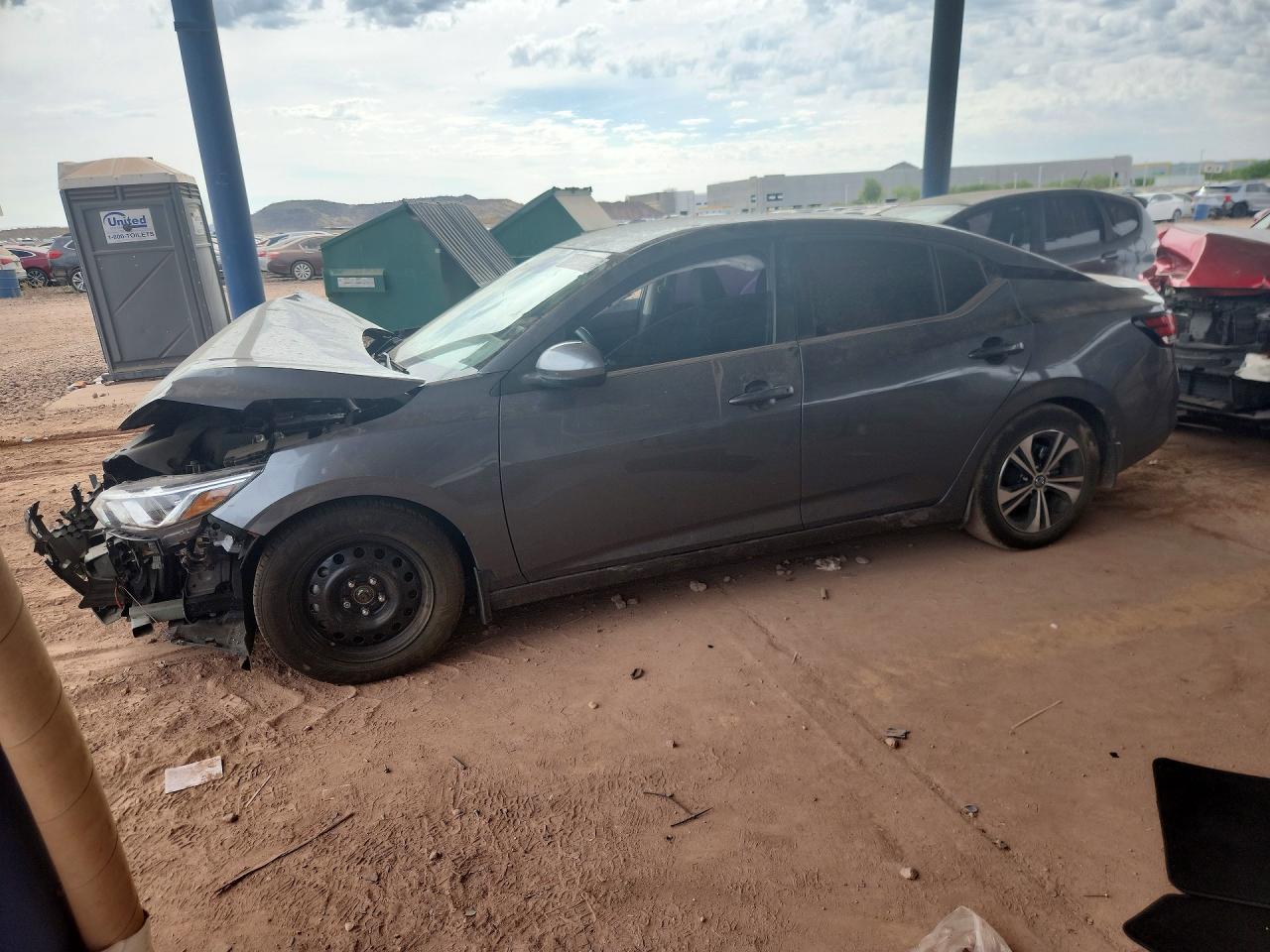 Salvage Nissan Sentra Image
