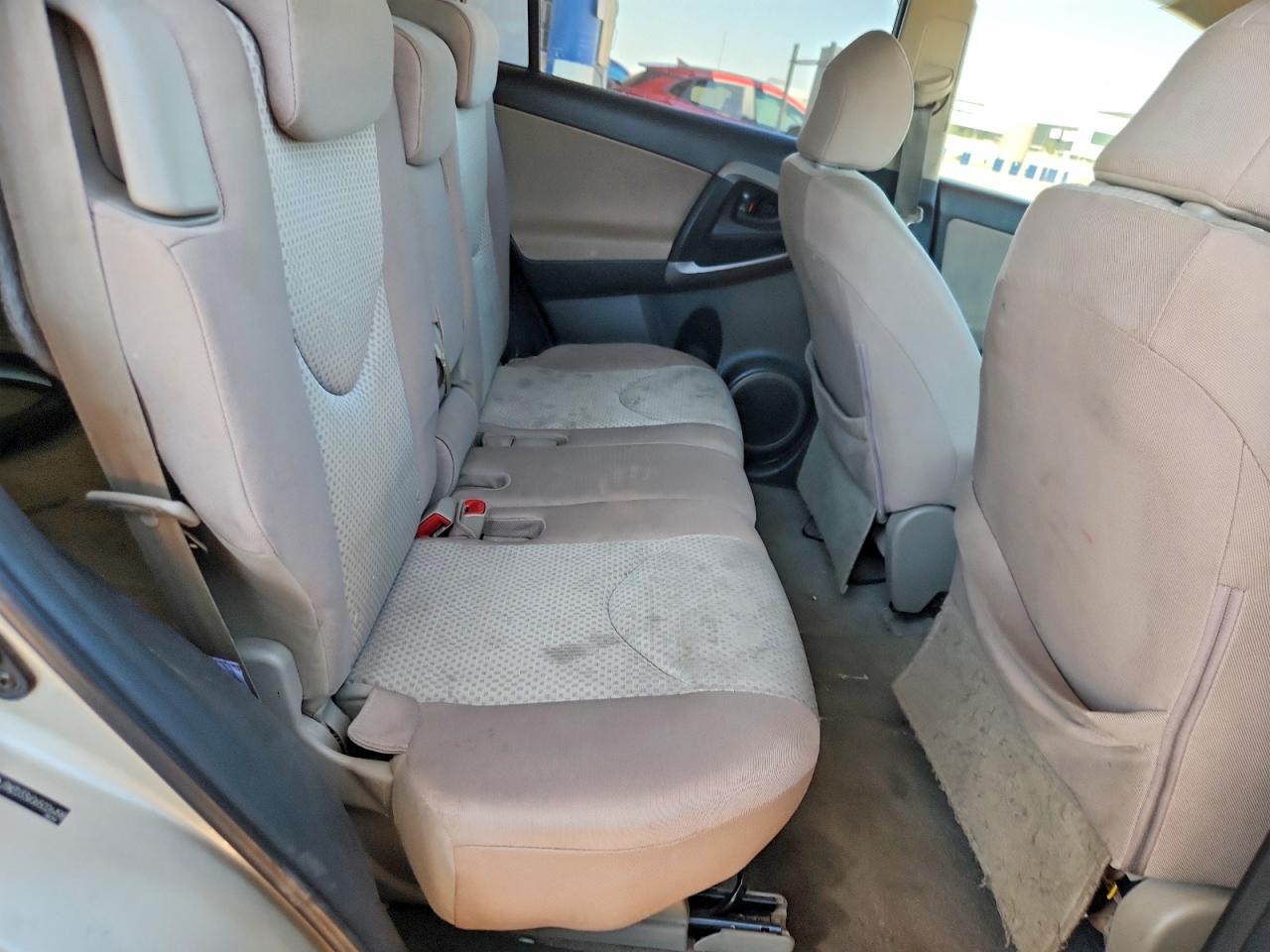 Toyota RAV4 Base