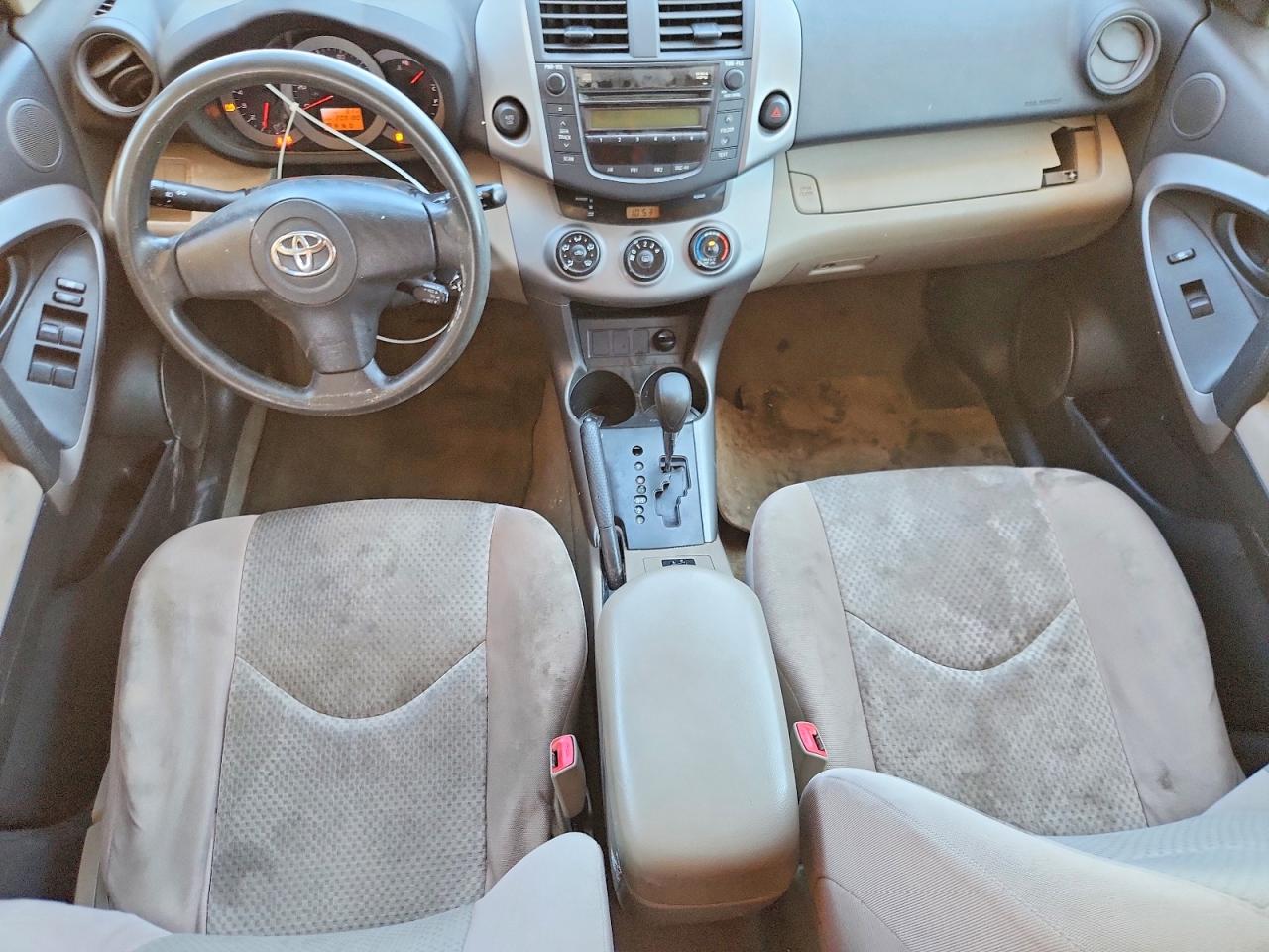 Toyota RAV4 Base