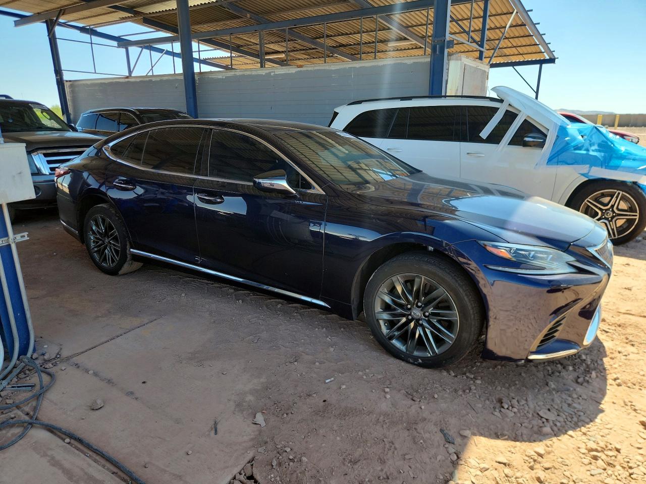 Lexus LS Base