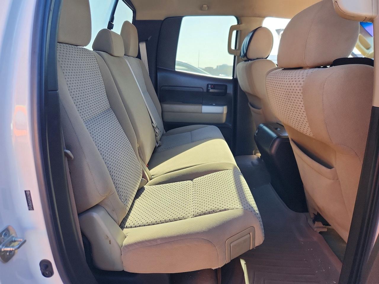 Toyota Tundra Double Cab Sr5