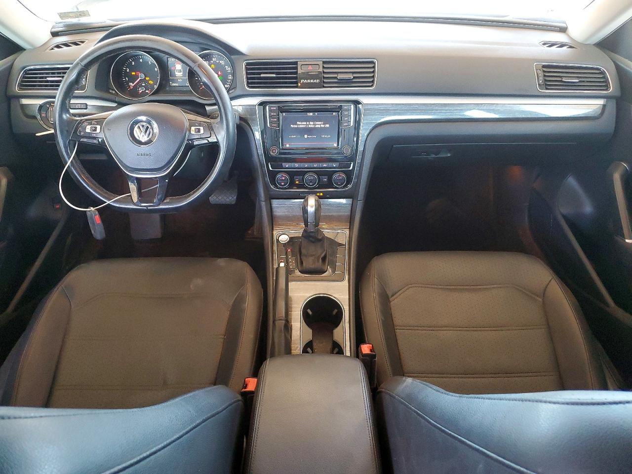 Volkswagen Passat Se