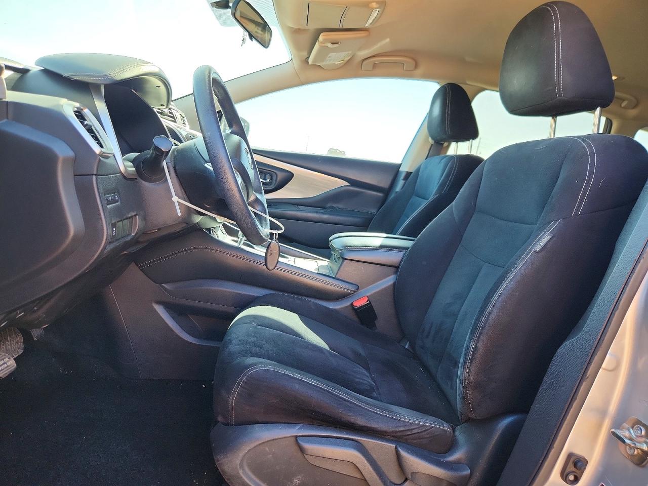 Nissan Murano S