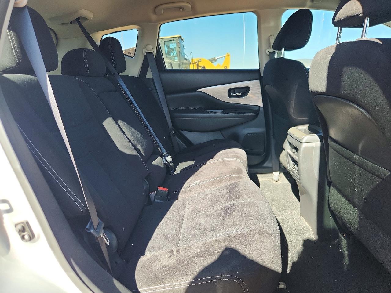 Nissan Murano S