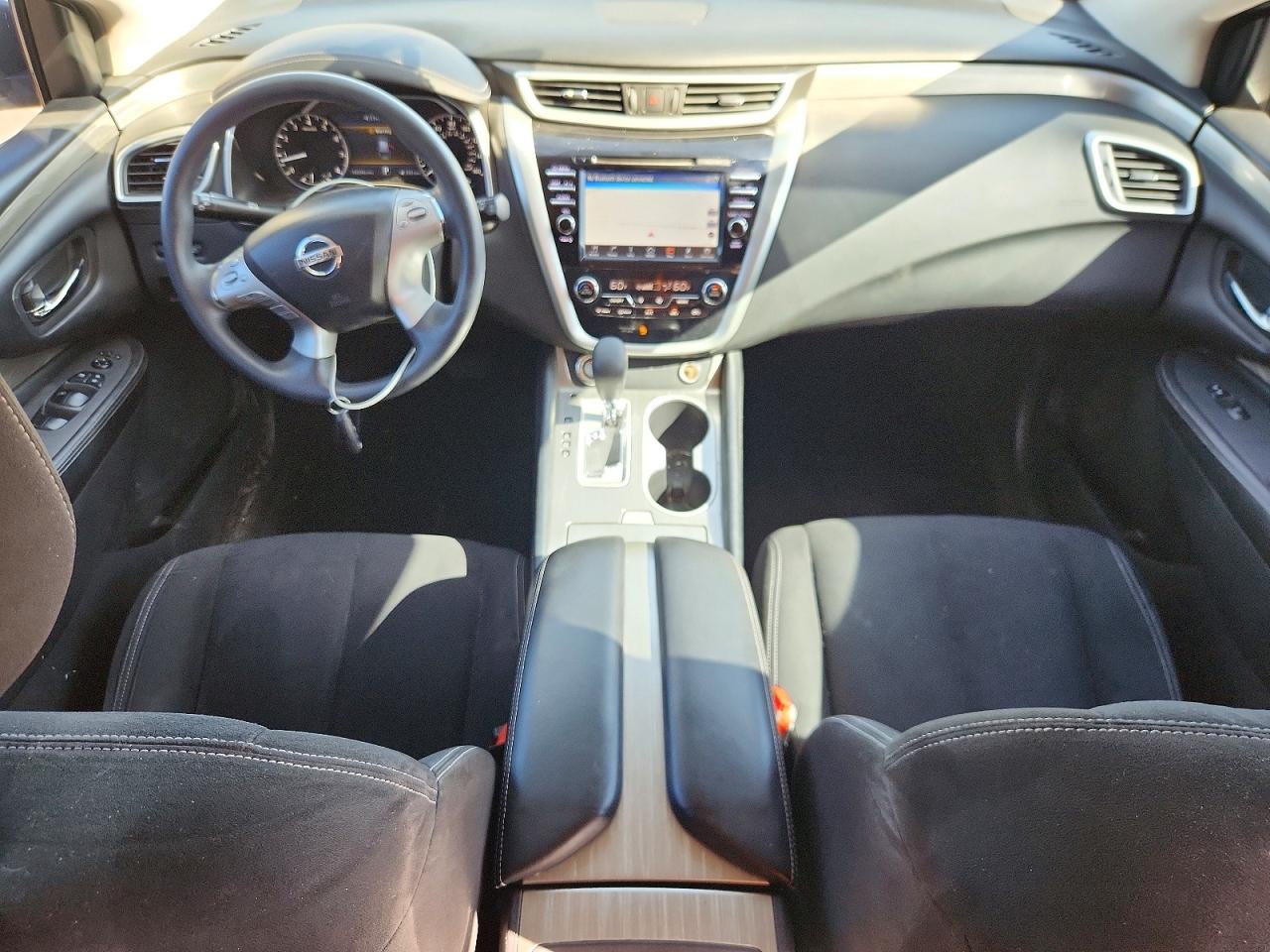 Nissan Murano S