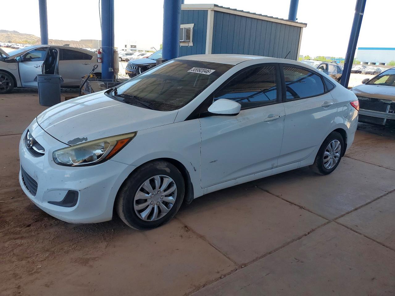 Salvage Hyundai ACCENT Image