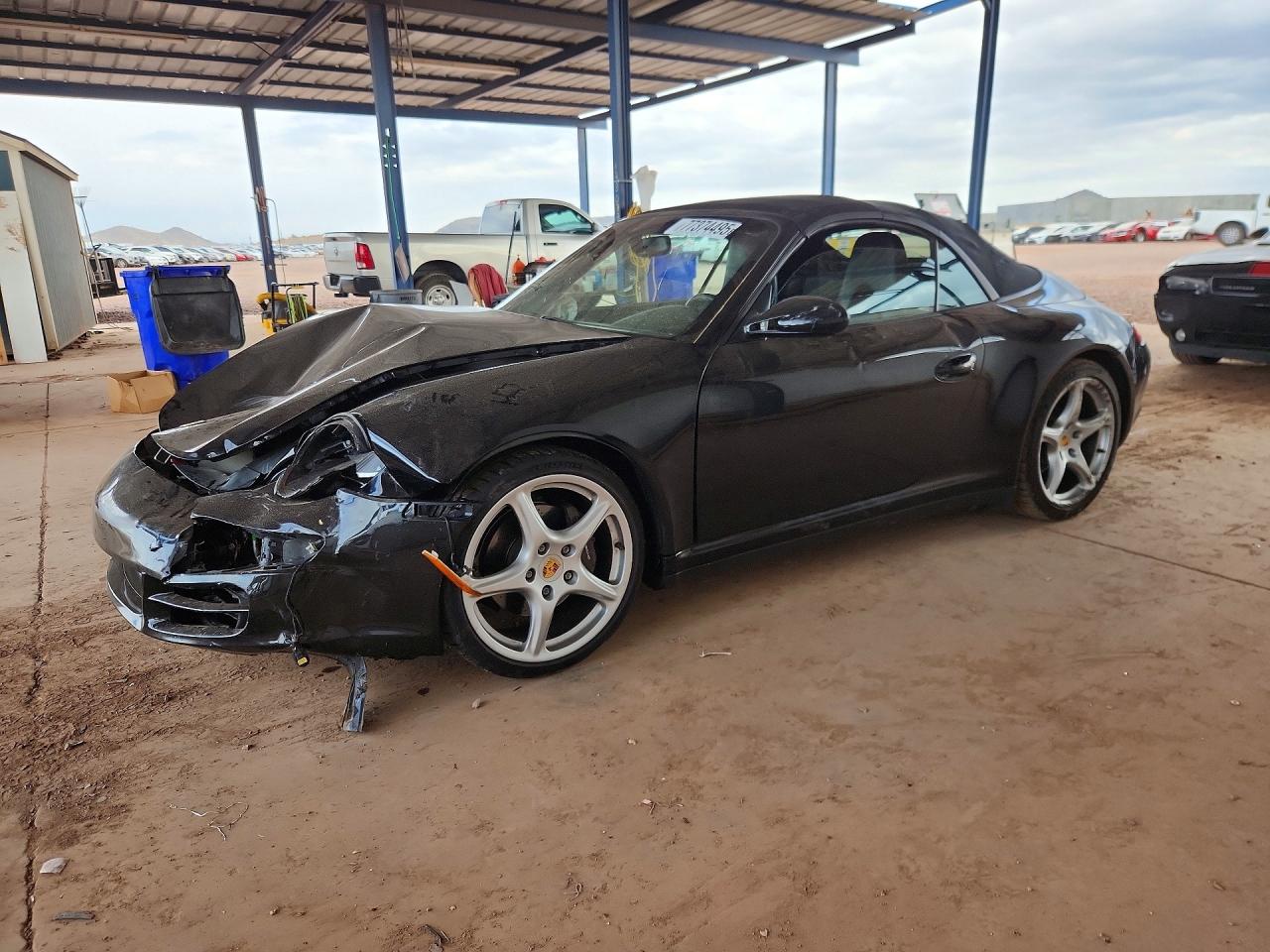 Salvage Porsche 911 Image