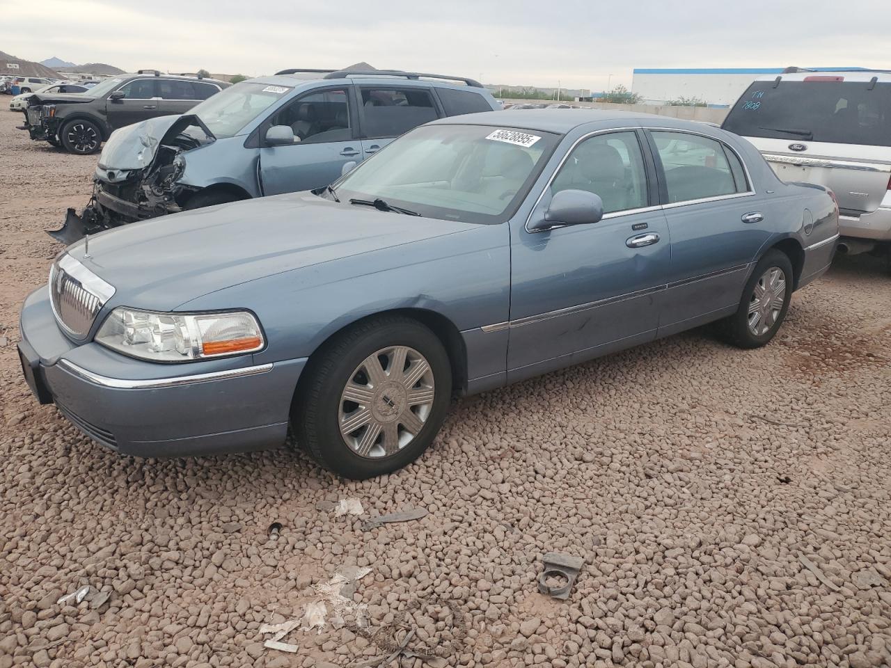 Salvage Lincoln Towncar Image