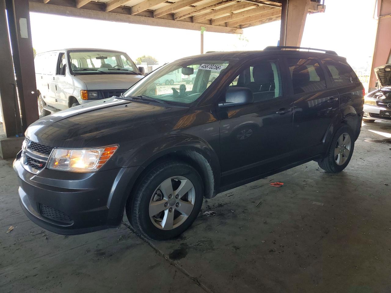Salvage Dodge Journey Image
