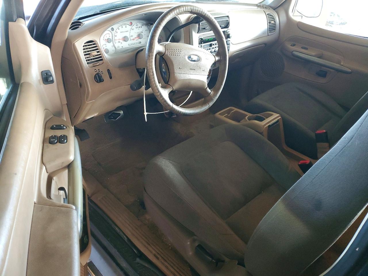 Ford Explorer Sport