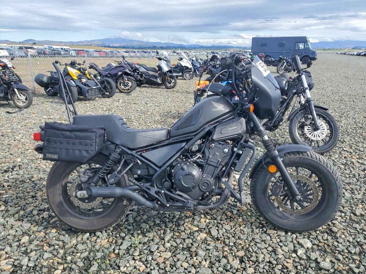 Salvage Honda Cm Cycle Image