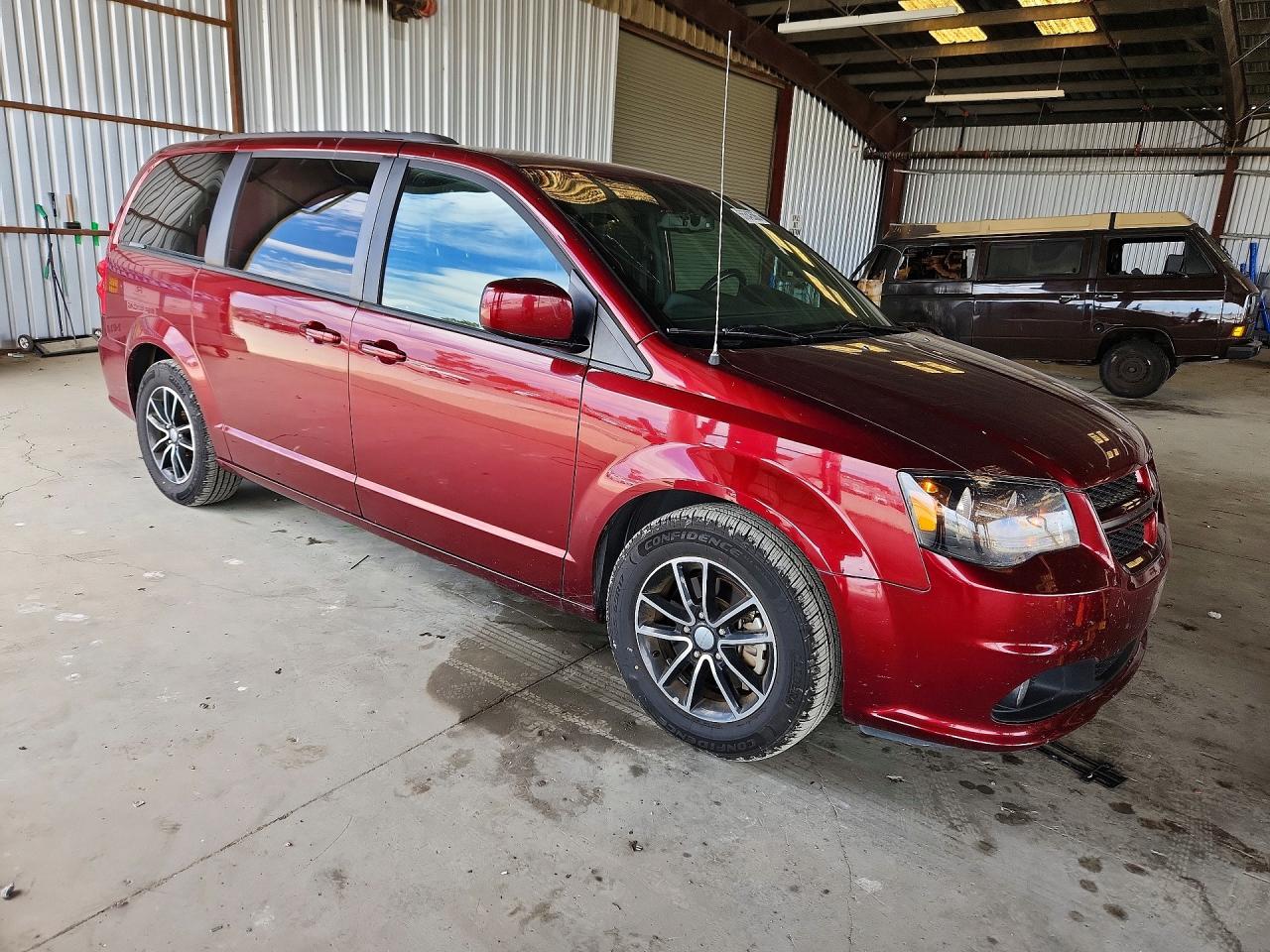 Dodge Caravan Gt
