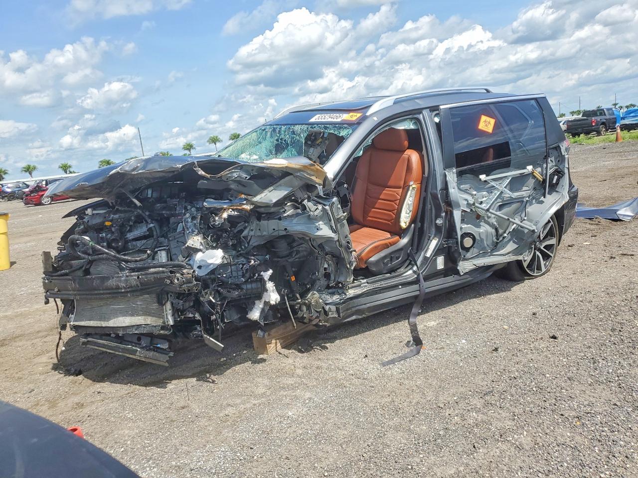 Salvage Nissan Rogue Image