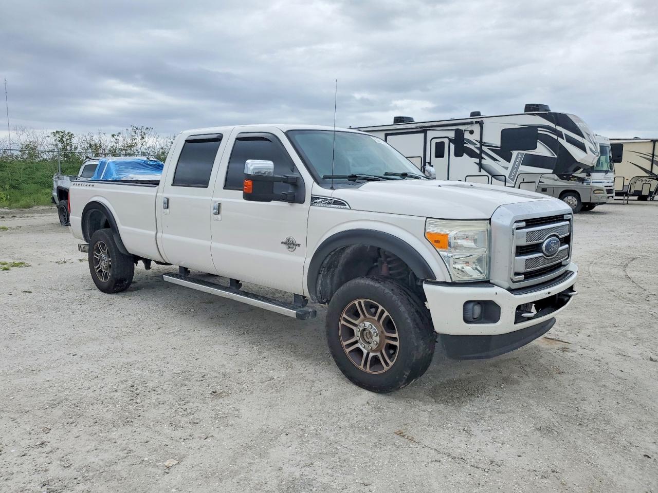 Salvage Ford F-350 Image
