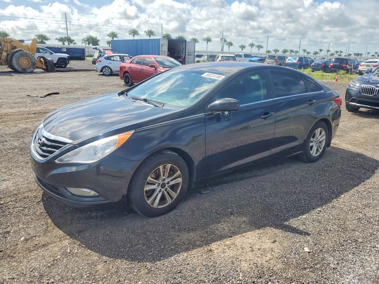 Salvage Hyundai SONATA Image