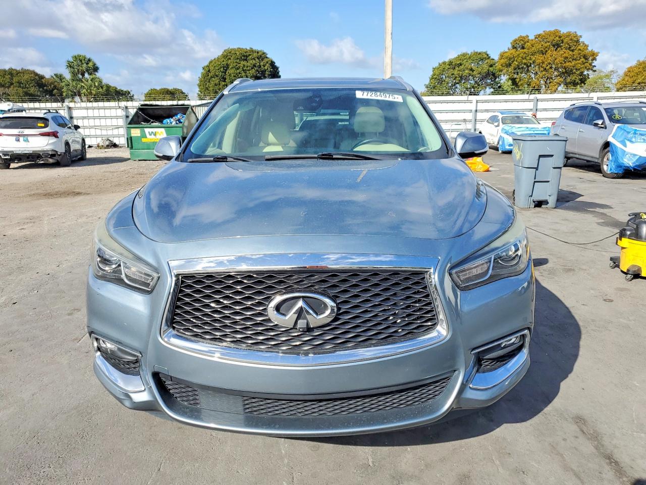 INFINITI Qx Luxe