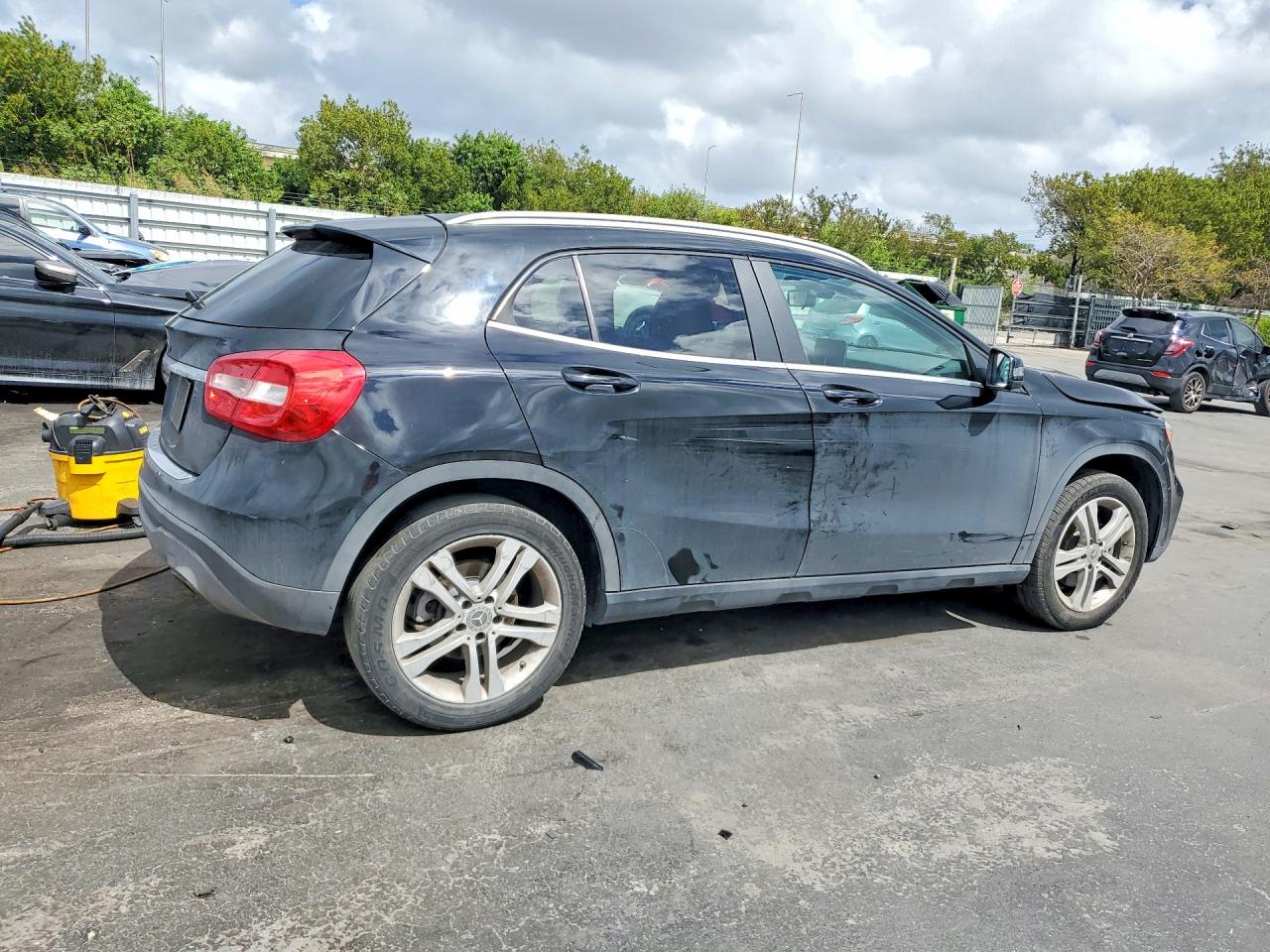 Mercedes-Benz GLA 250