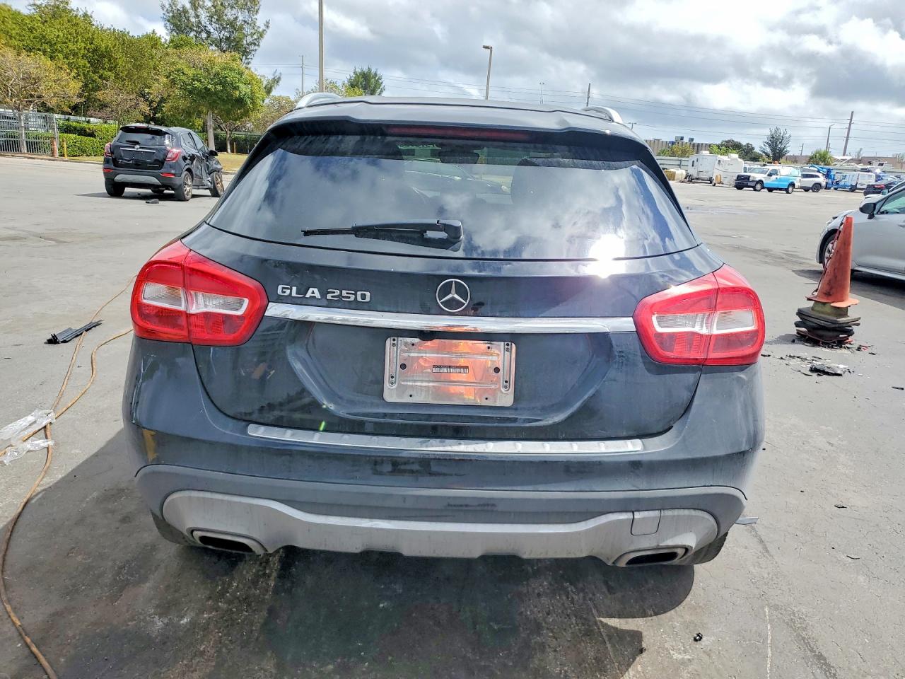 Mercedes-Benz GLA 250