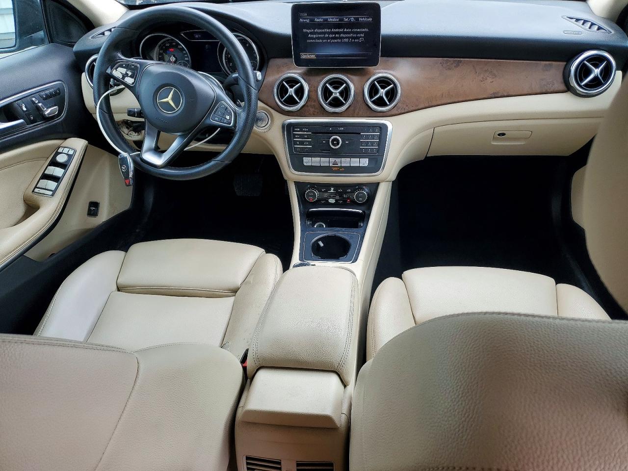 Mercedes-Benz GLA 250