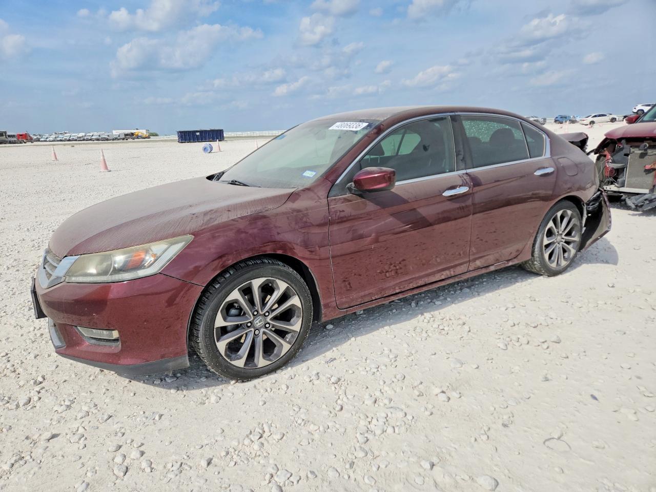 Salvage Honda Accord Image