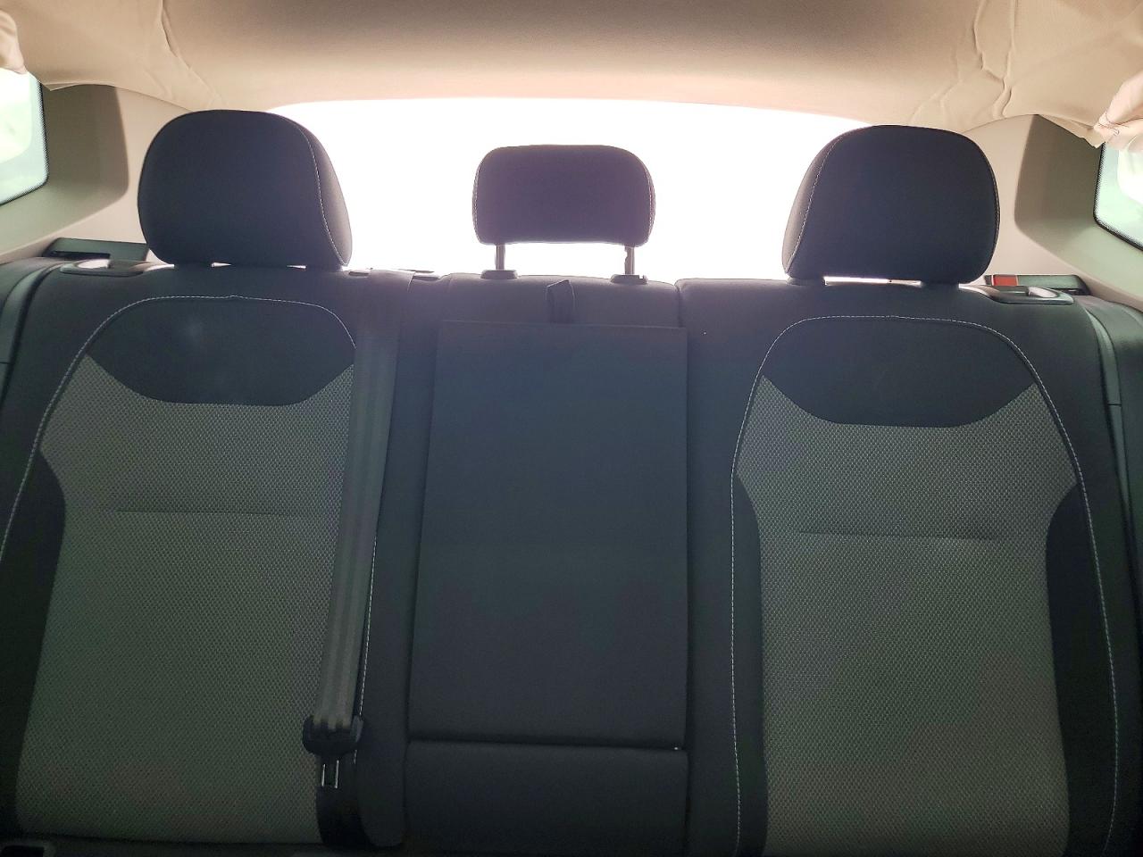 Volkswagen Taos S