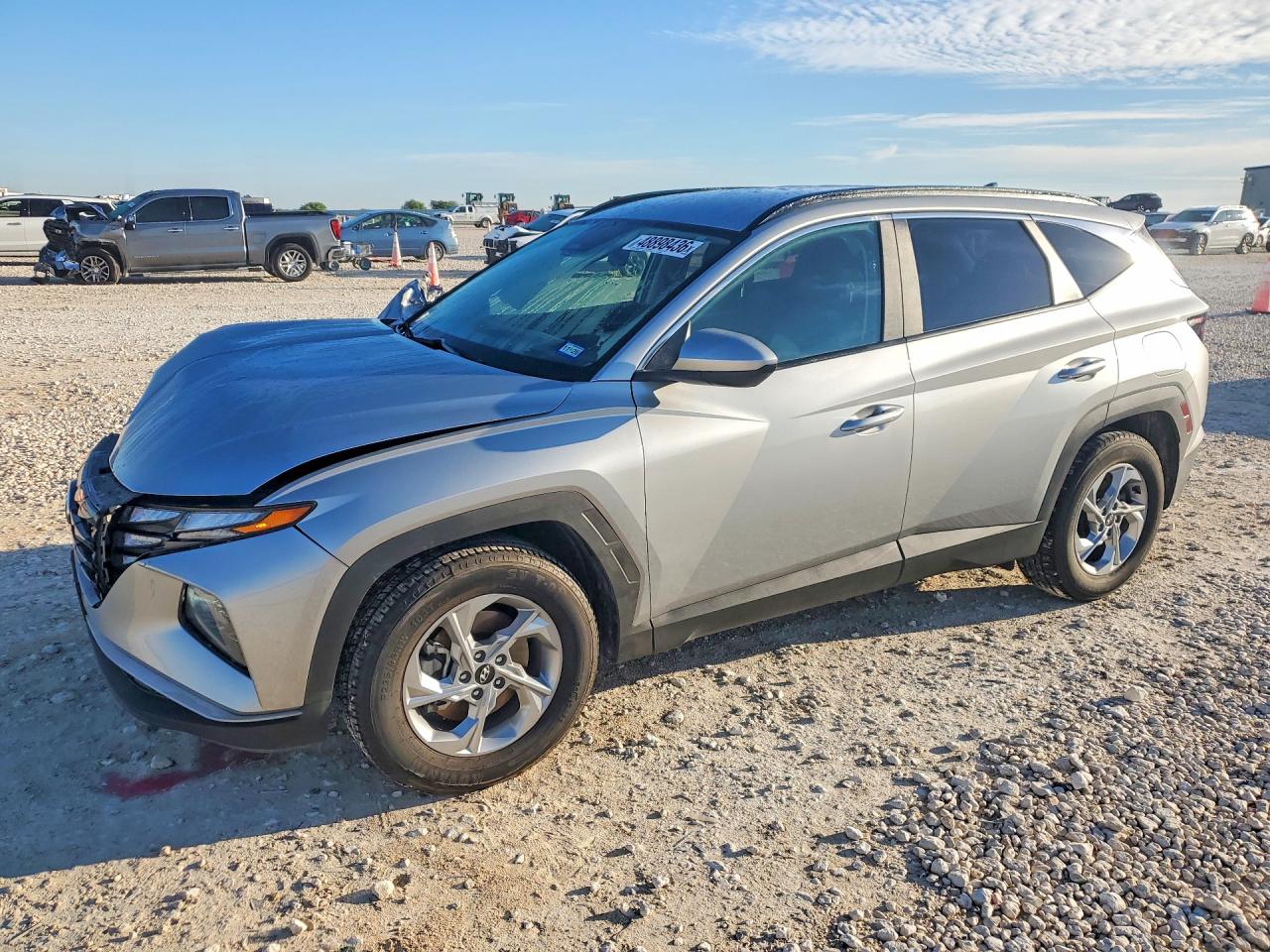 Salvage Hyundai TUCSON Image