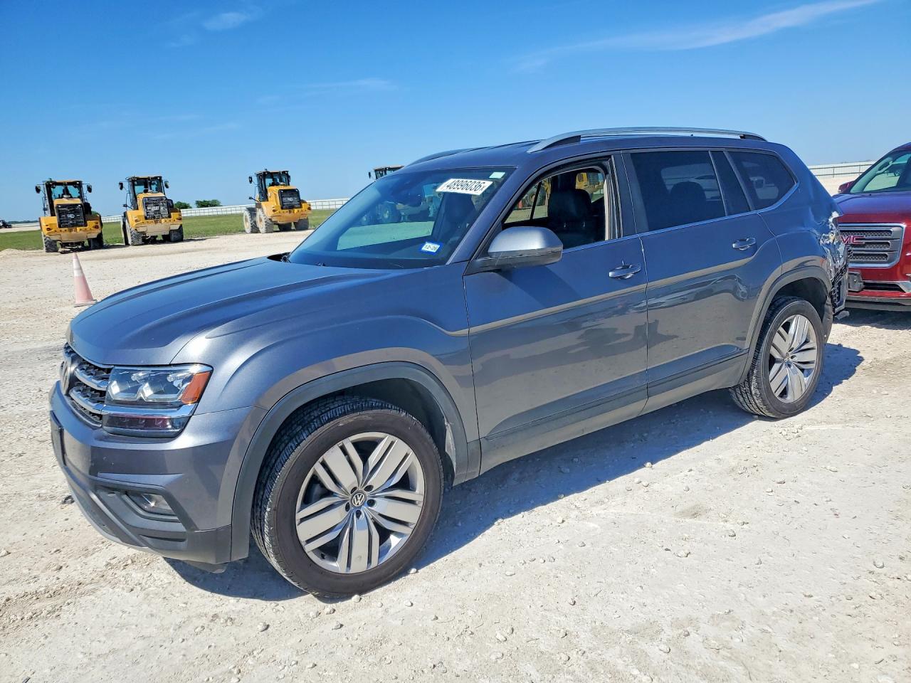 Salvage Volkswagen Atlas Image