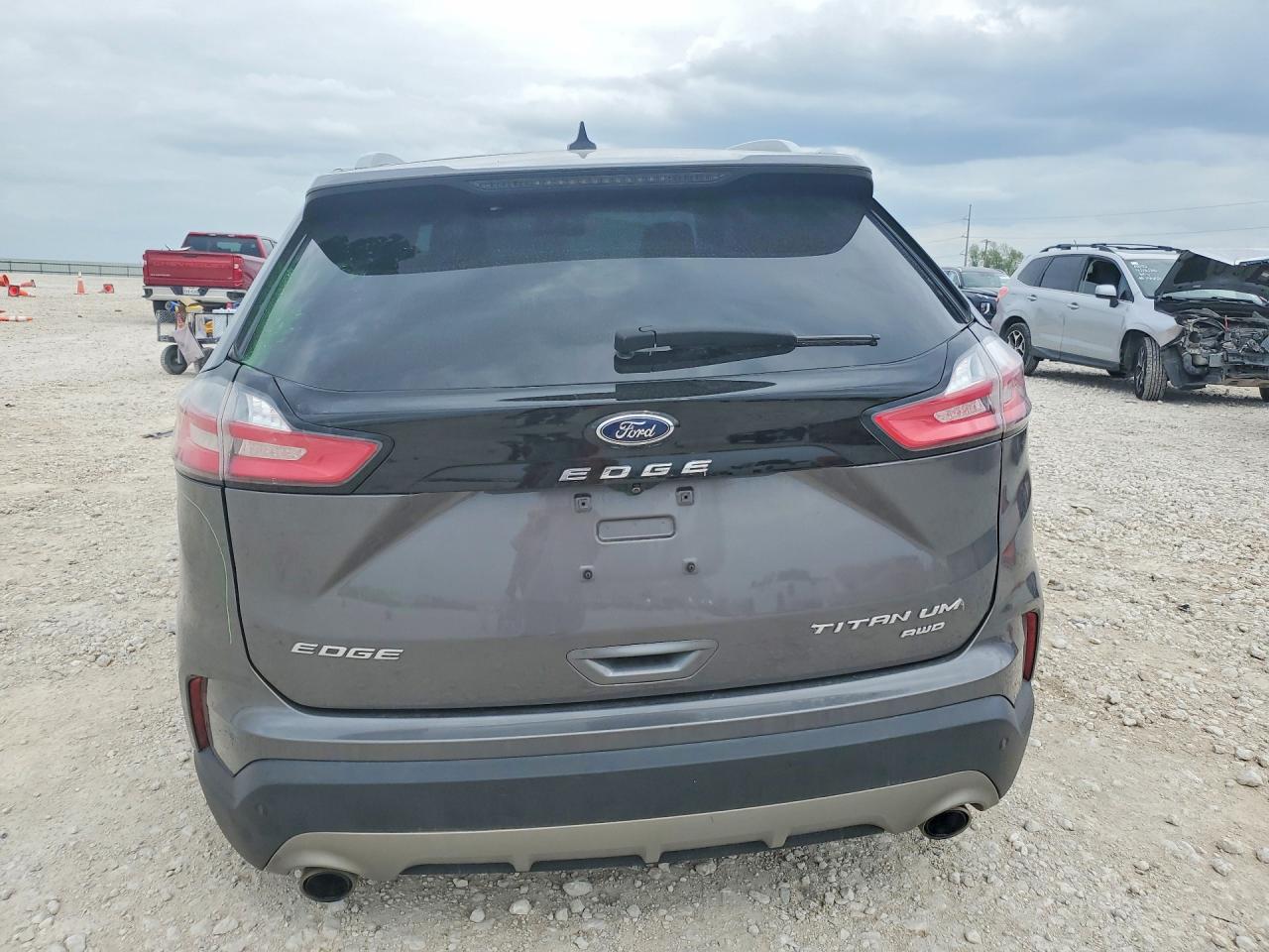 Ford Edge Titanium