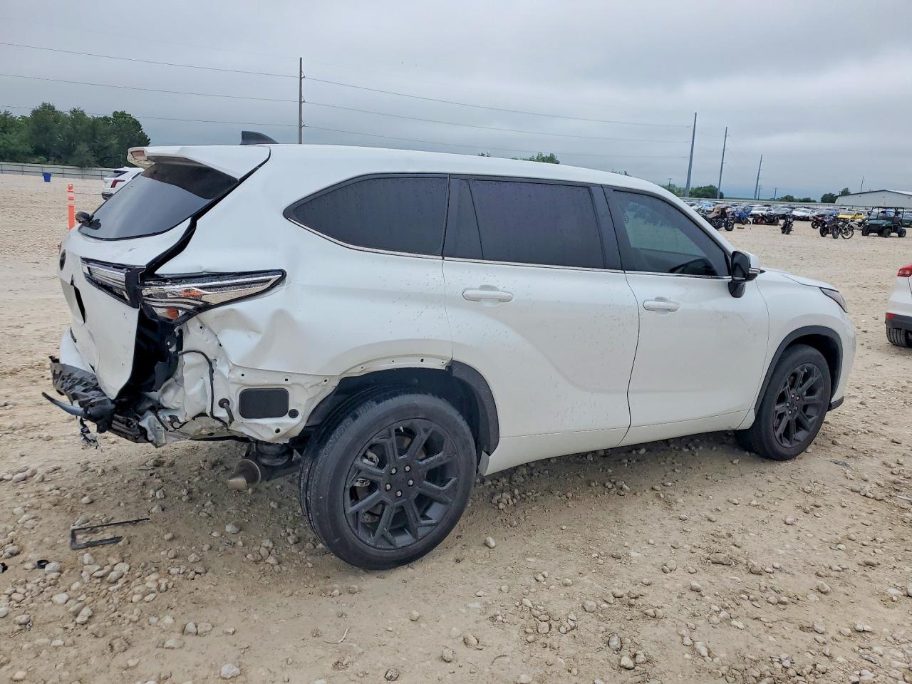 Toyota Highlander L