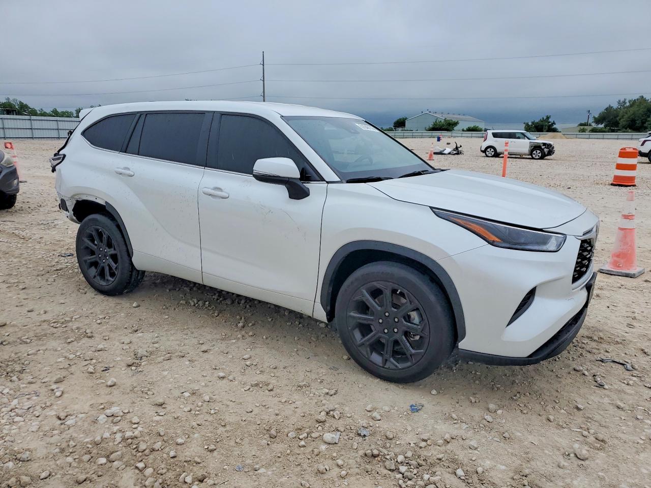 Toyota Highlander L