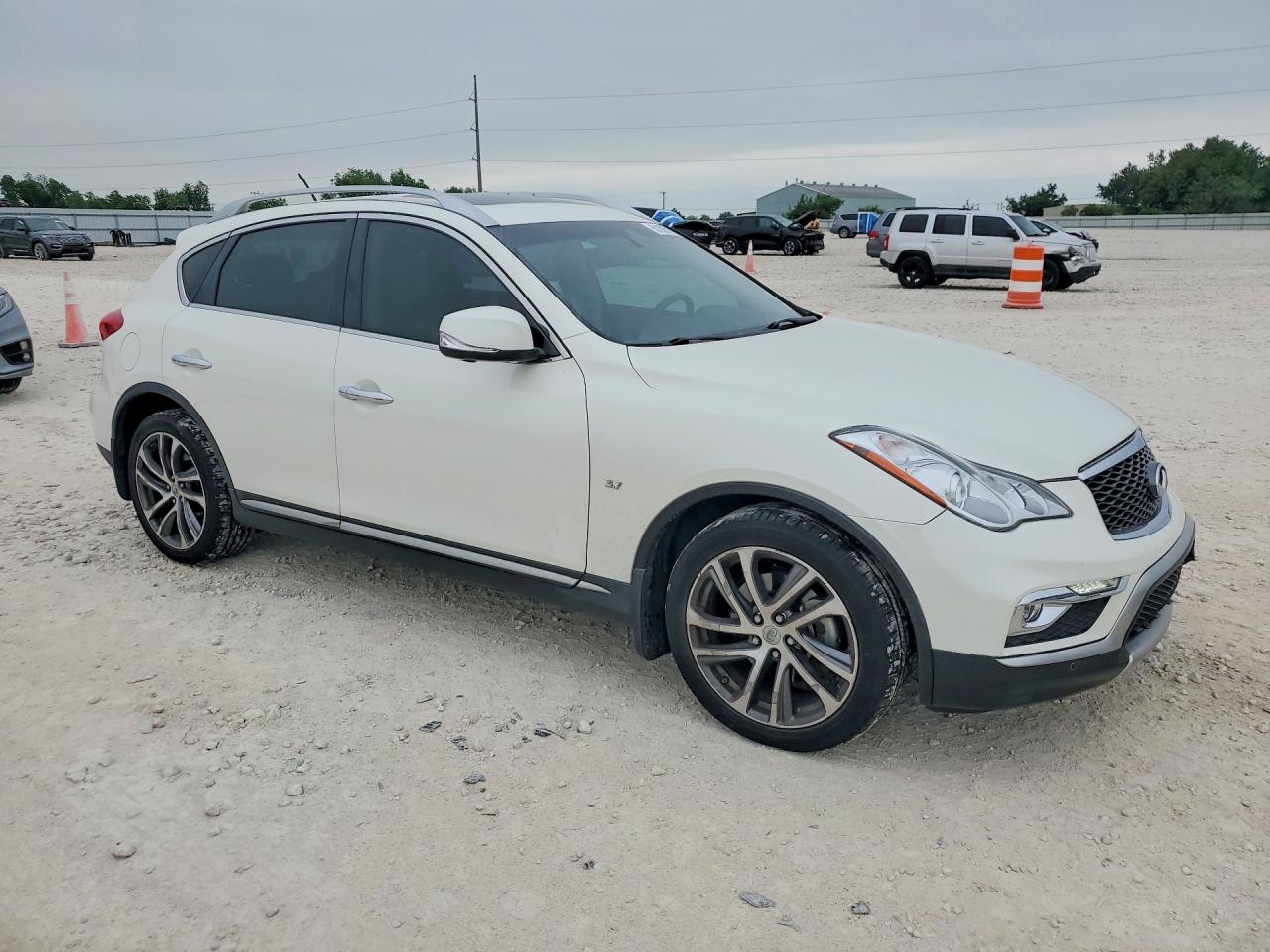 INFINITI Qx Base