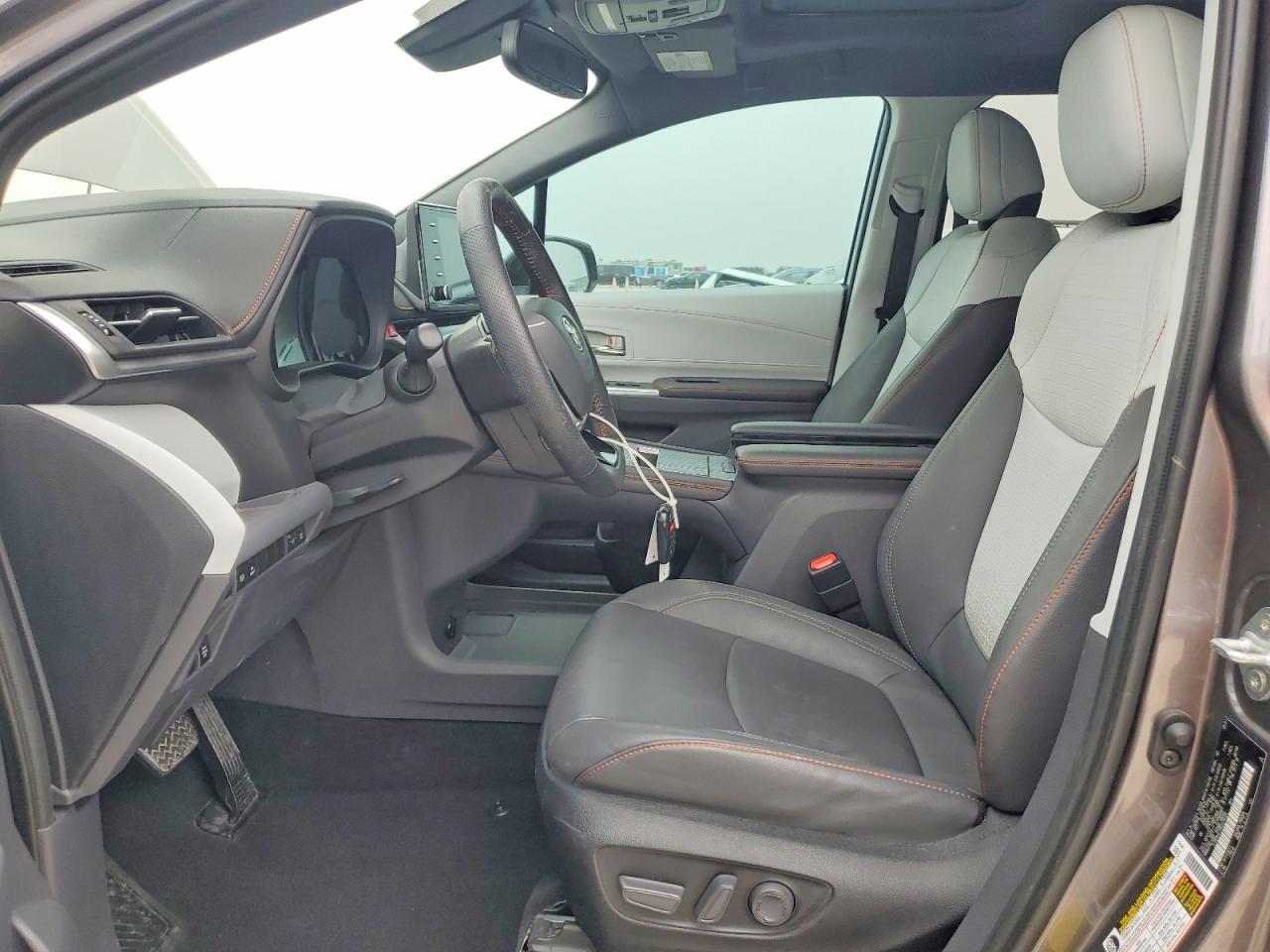 Toyota Sienna Xse