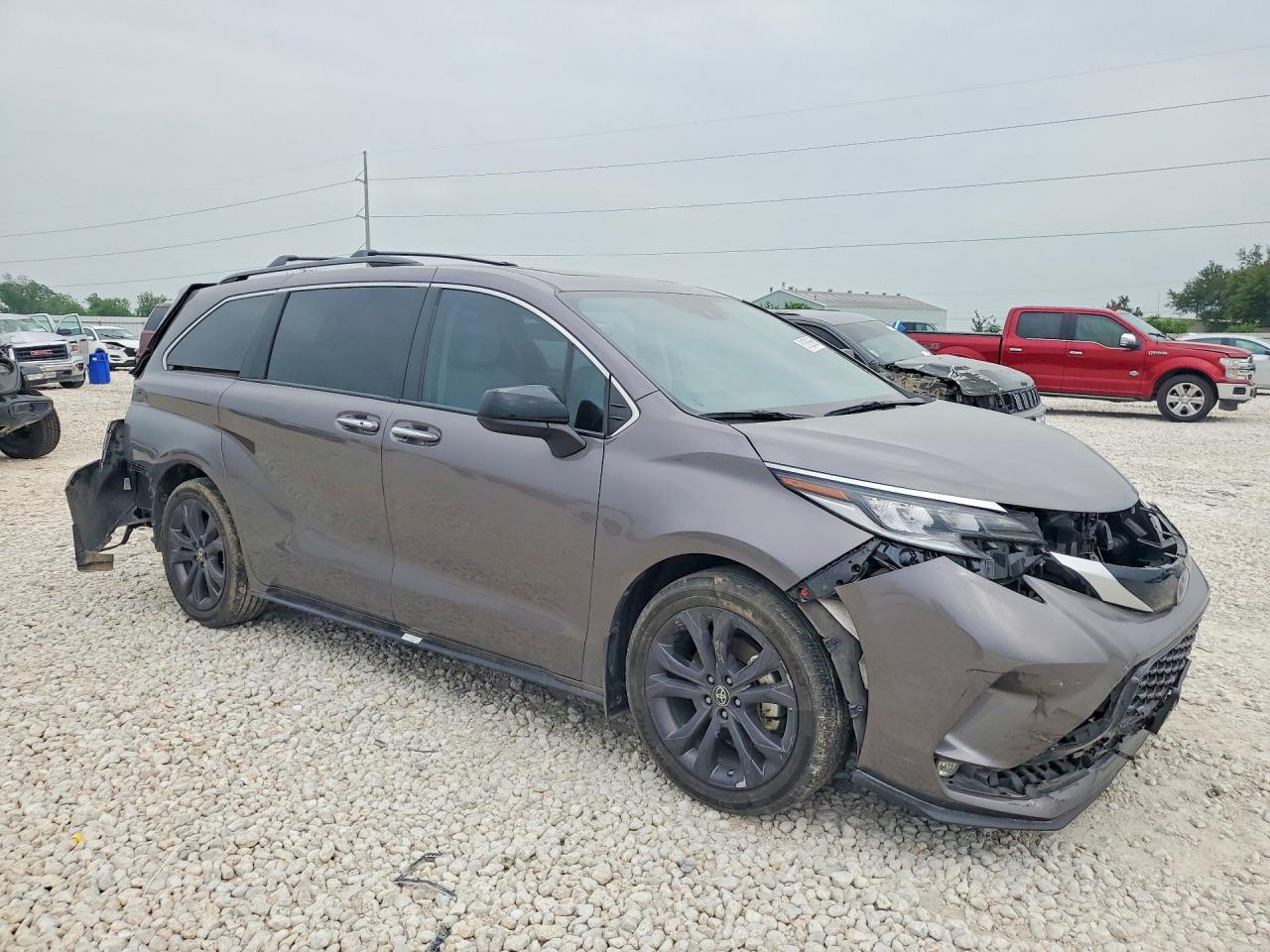 Toyota Sienna Xse