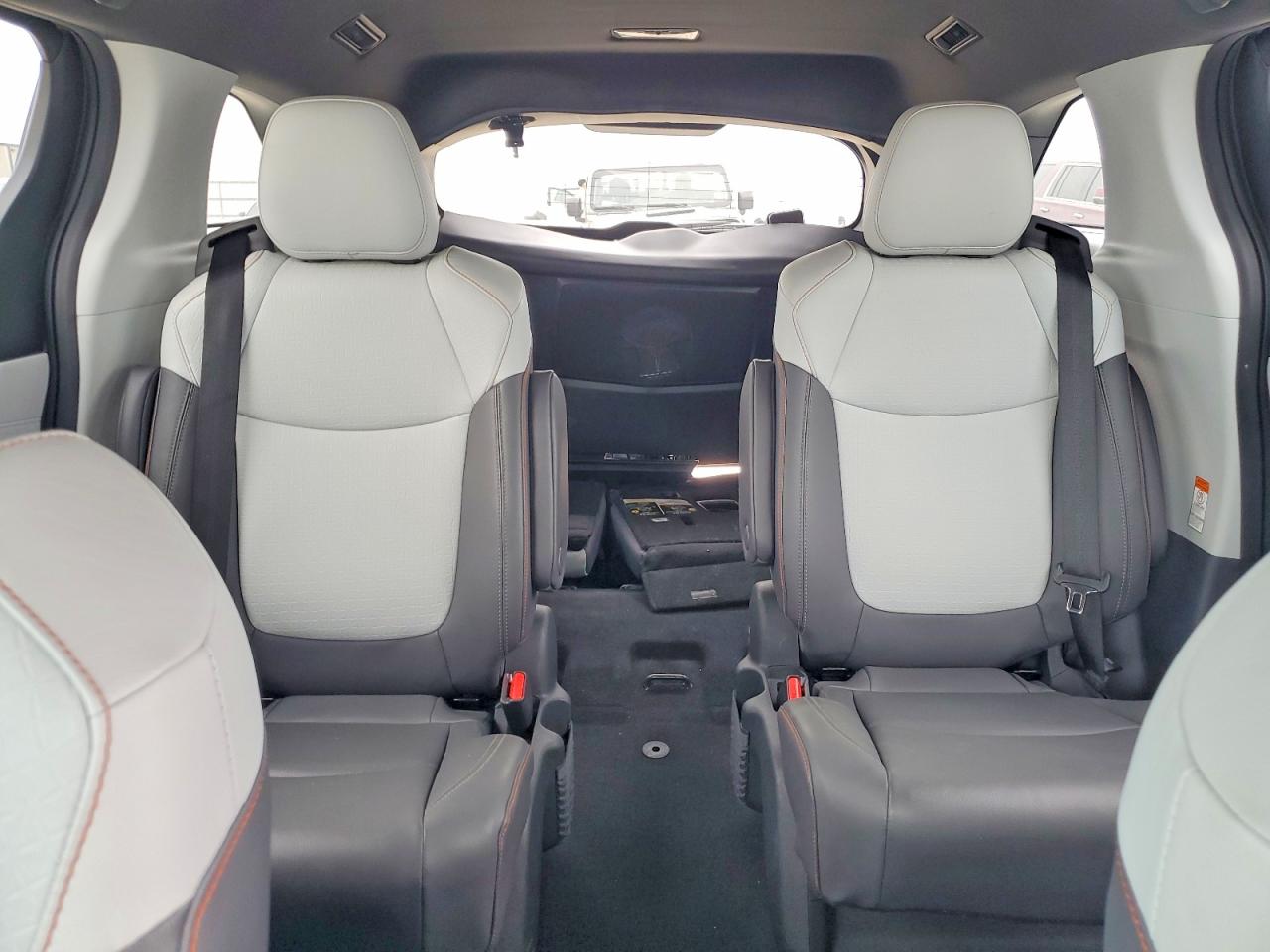Toyota Sienna Xse