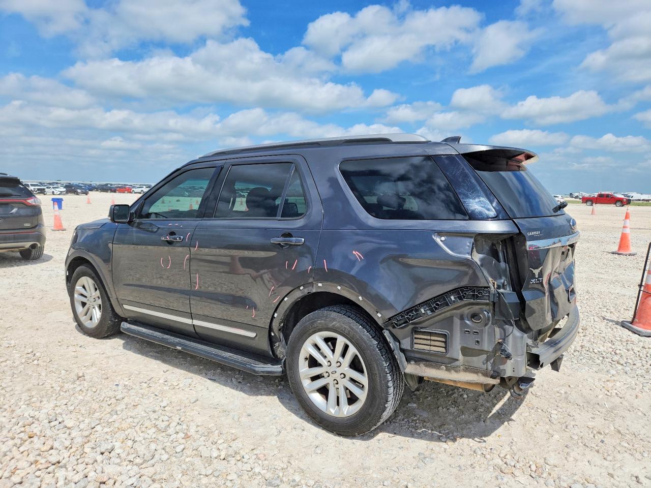 Ford Explorer Xlt