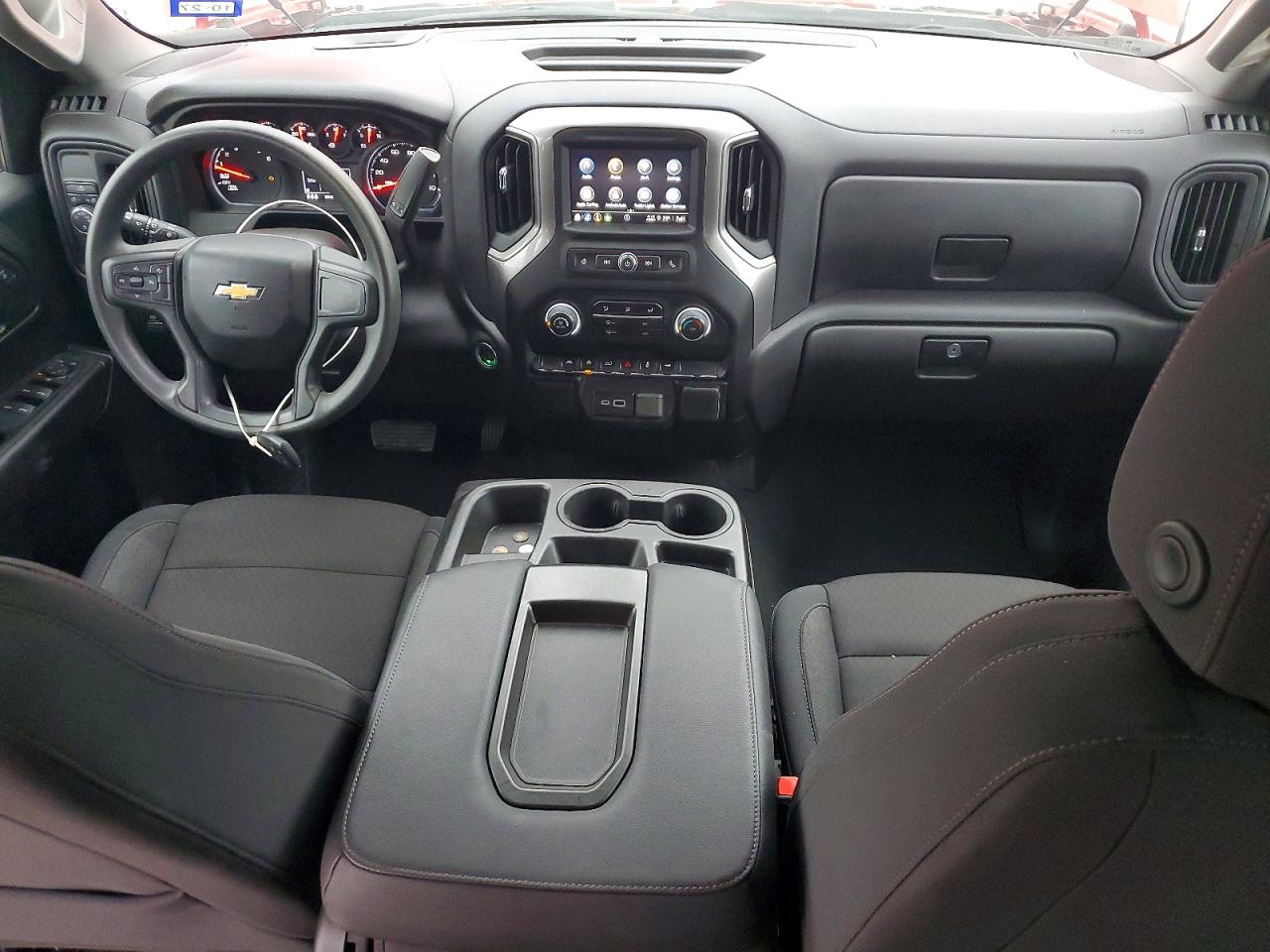 Chevrolet Silverado C1500 Custom