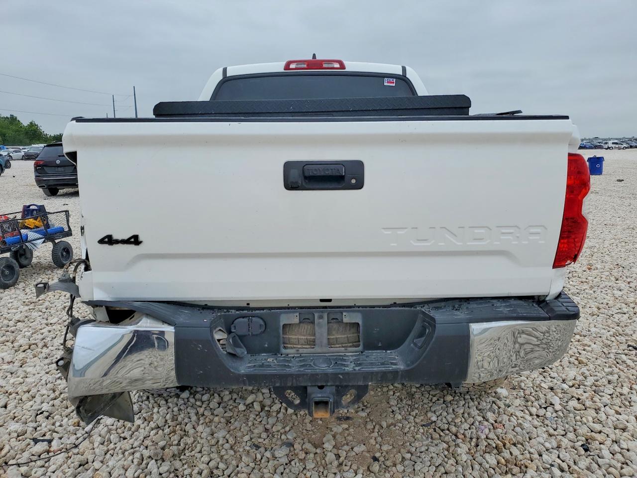 Toyota Tundra Sr5